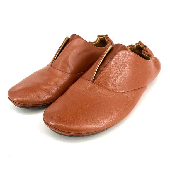 Chocolat Blu Cassie Slip on Brown Leather Flats (7) - Picture 1 of 10